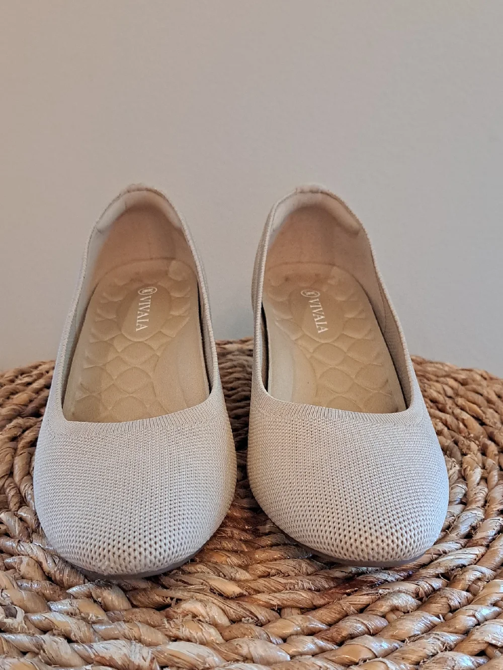 Vivaia Womens Deborah Stress Free Beige Knit‎ Pointed Toe Wedge Heels 39.5/8.5
